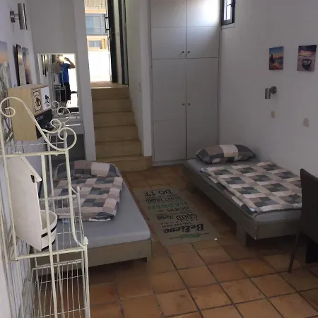 Aparthotel Anissaras