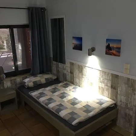Anissaras Aparthotel